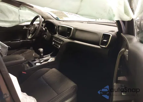 2020 Kia Sportage Lx z USA, uszkodzony, nr VIN KNDPMCAC1L7790093